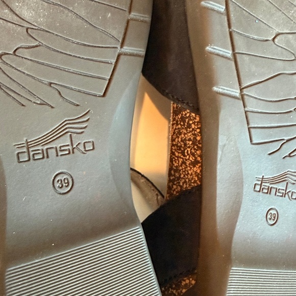 DANSKO ROWAN in Black Nubuck WOMENS size 39 US 8.5-9 - Picture 8 of 15